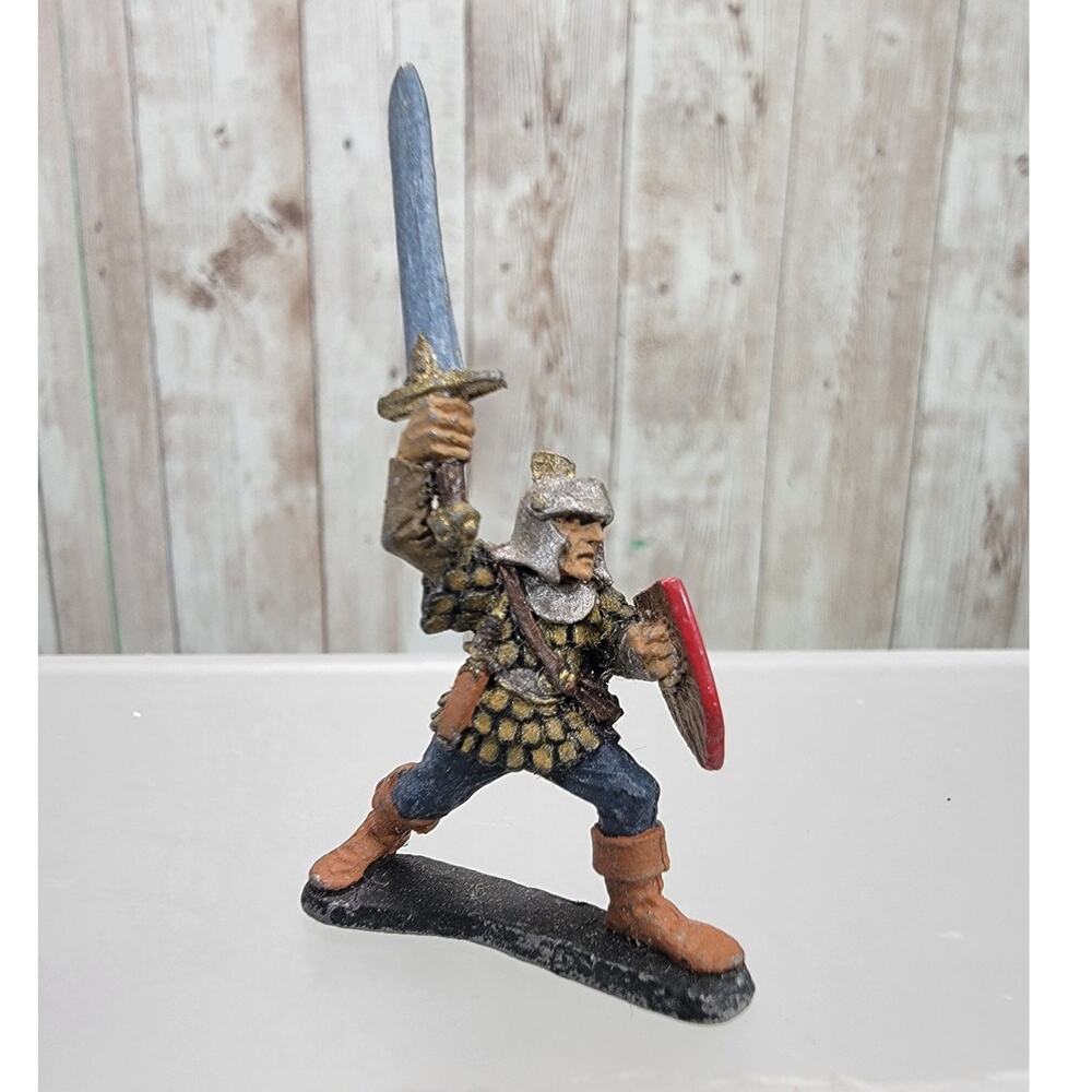 Painted Ral Partha Fighter in Splint Mail Armor D&D Metal 25mm Miniature